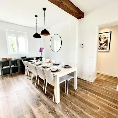 Casa de Férias Beautiful And Spacious House In Front Of The Sea *